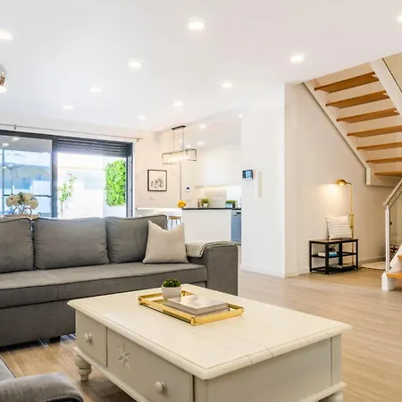 Lux House Tatil Evi Ponta Delgada